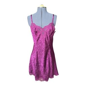 GOLD TAG Elegant Lace Chemise in Purple